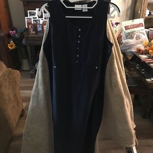 Ladies sleeveless summer dress